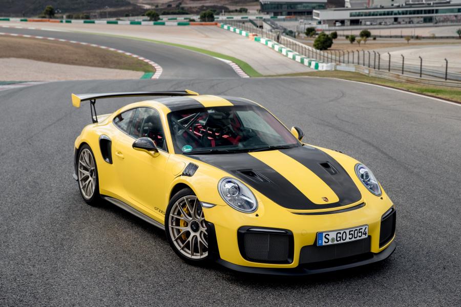  Porsche 911 GT2 RS (991) 2017 года  (WW) (фото 14 из 93)